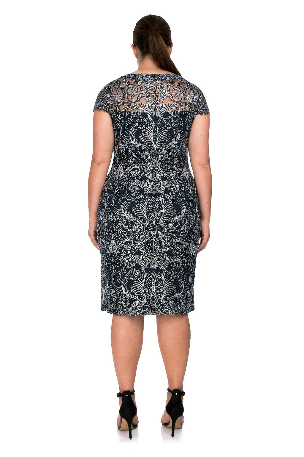 Tadashi Shoji Plus Size - Corded Embroidery on Tulle Cap Sleeve Dress