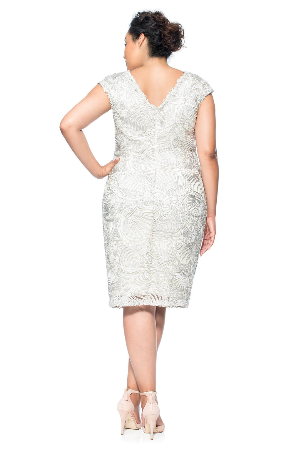 Passementerie Seashell Embroidered Tulle V-Neck Dress - PLUS SIZE