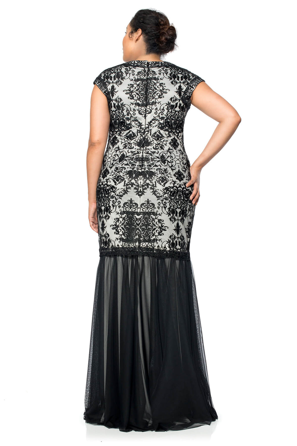 Tadashi Shoji Plus Size - Convertible Embroidered Tulle Cap Sleeve Gown