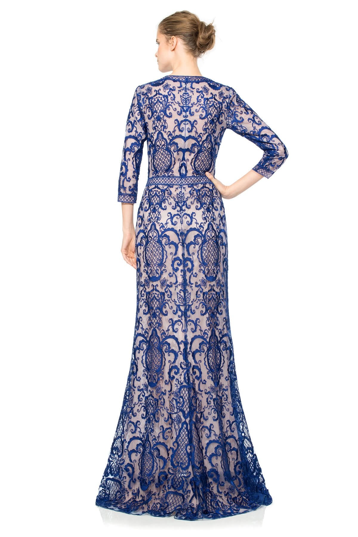 Tadashi Shoji - Embroidered Tulle Keyhole Neckline 3/4 Sleeve Gown