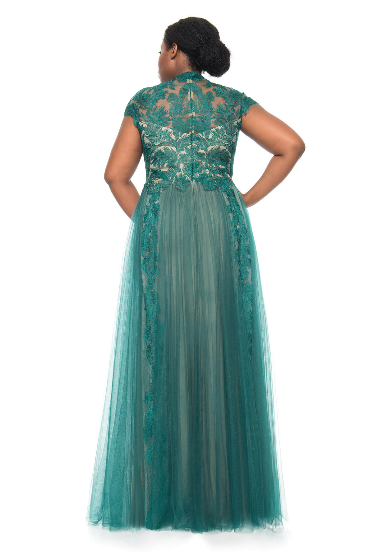 Tadashi Shoji Plus Size - Goldeneye Gown