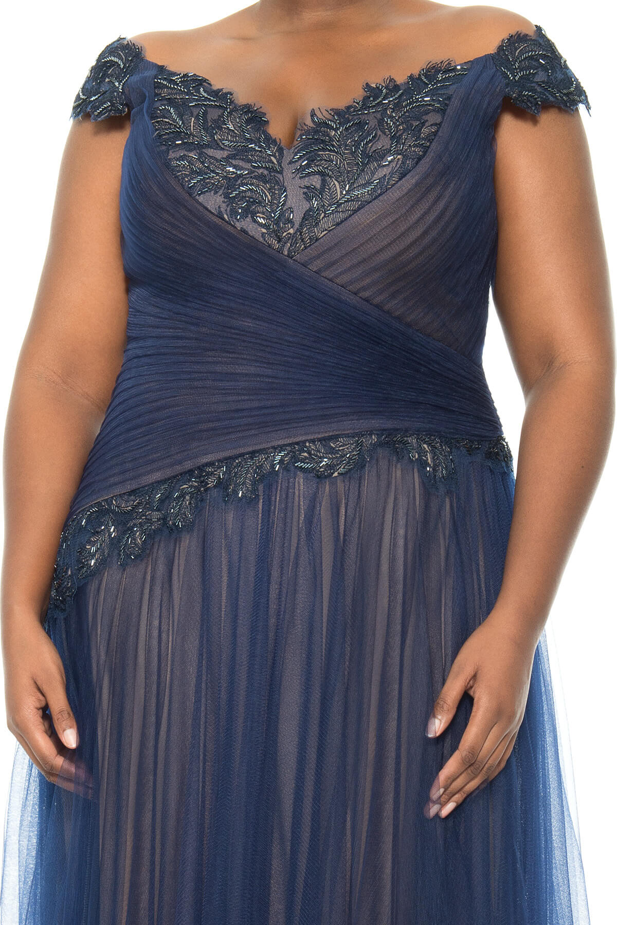 Tadashi Shoji Plus Size - Kea Gown - Detail