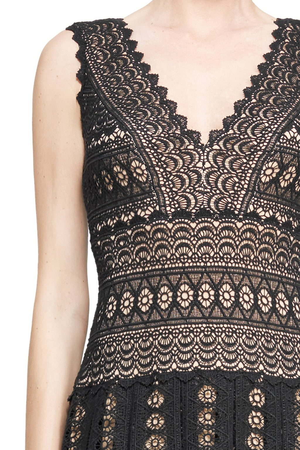 Tadashi Shoji Detail - Jinx Gown