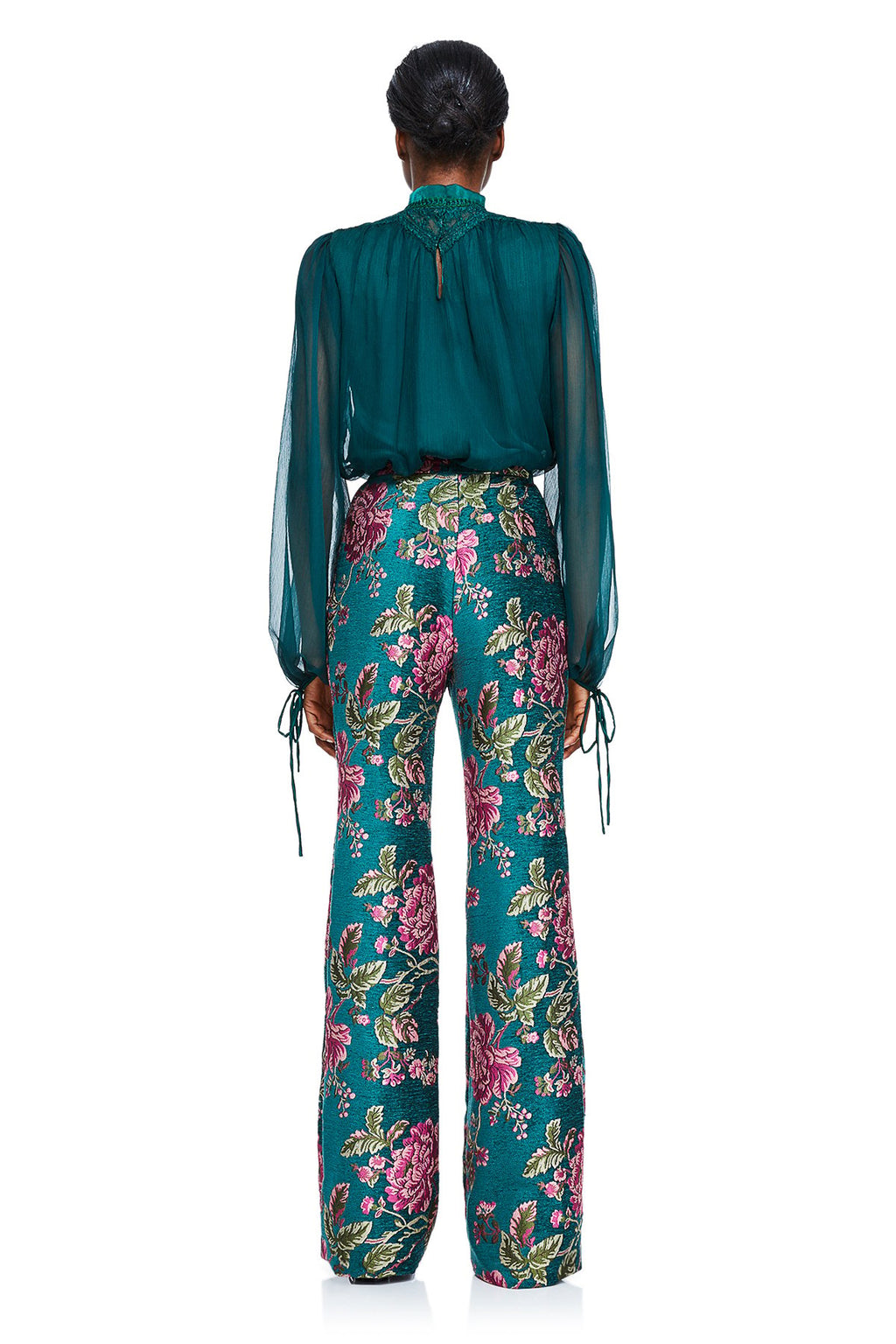 Nina Pant