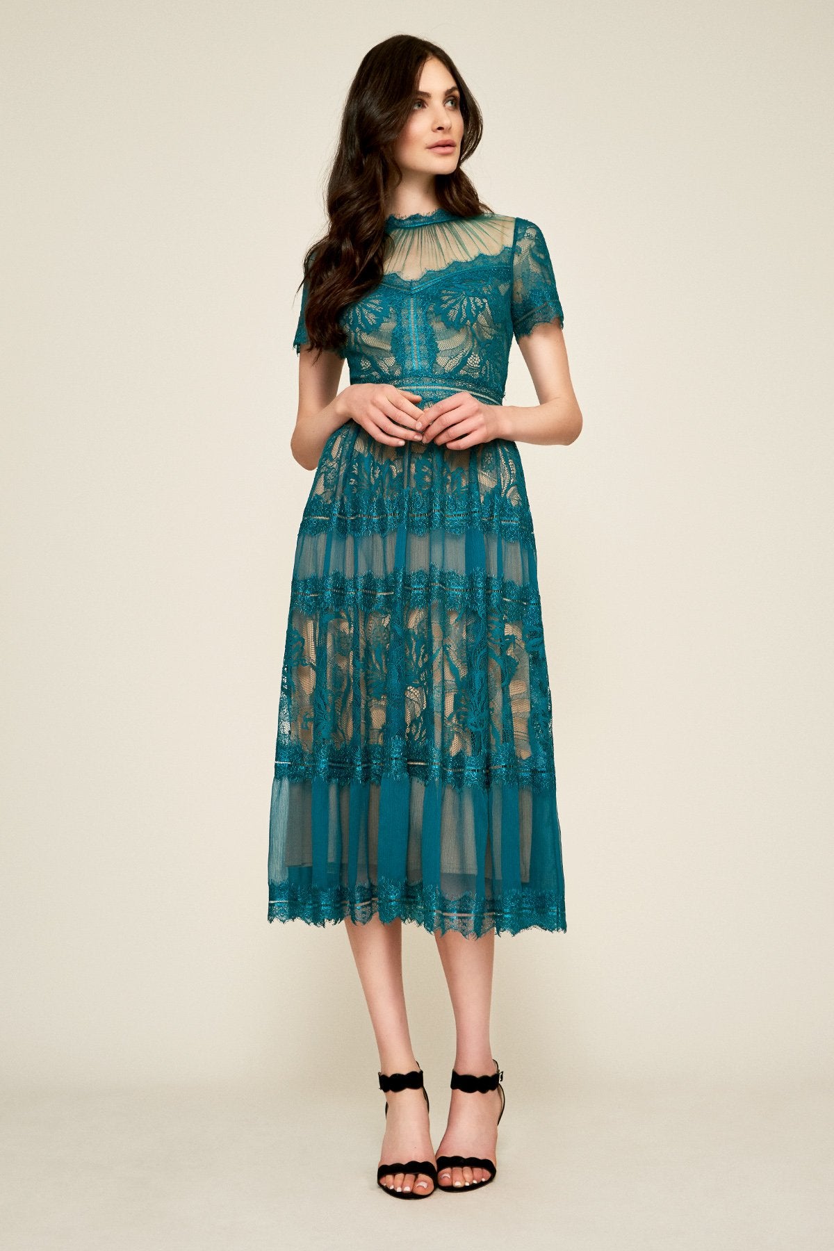 Camilla Tea-Length Dress With Detachable Lining