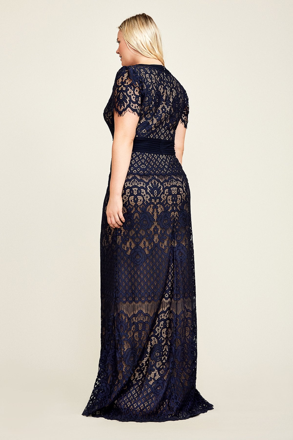Tadashi Shoji - Jessamyn Gown - PLUS SIZE