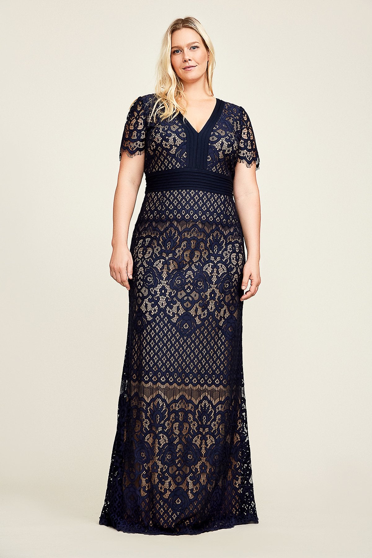 Tadashi Shoji - Jessamyn Gown - PLUS SIZE
