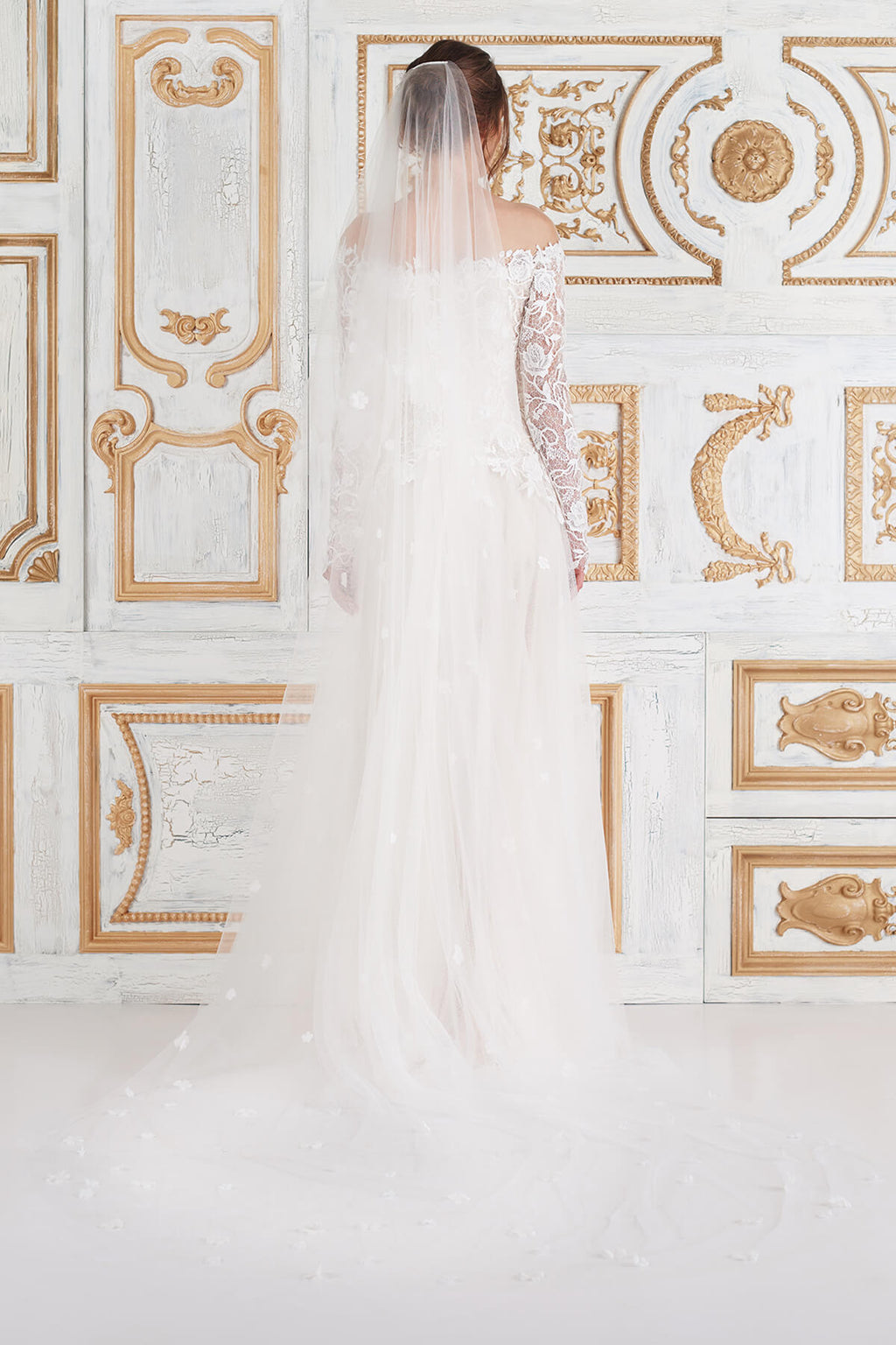 Tadashi Shoji Bridal - Delara Off-The-Shoulder Gown 