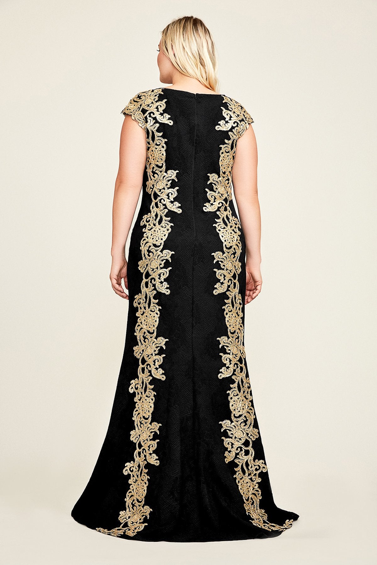 Briella Gown - PLUS