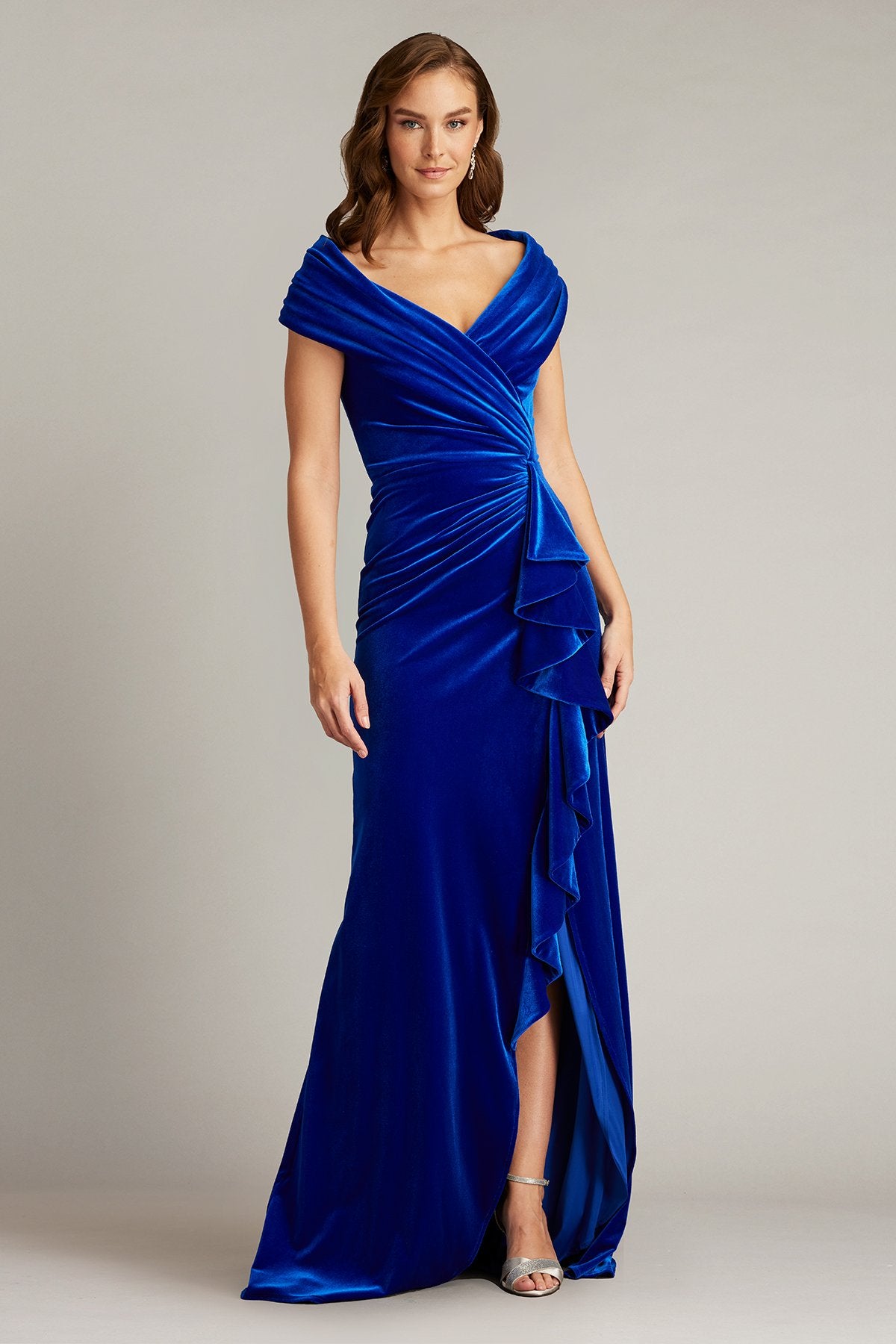 Alvarez Velvet Waterfall Drape Gown – Tadashi Shoji Official Online Boutique