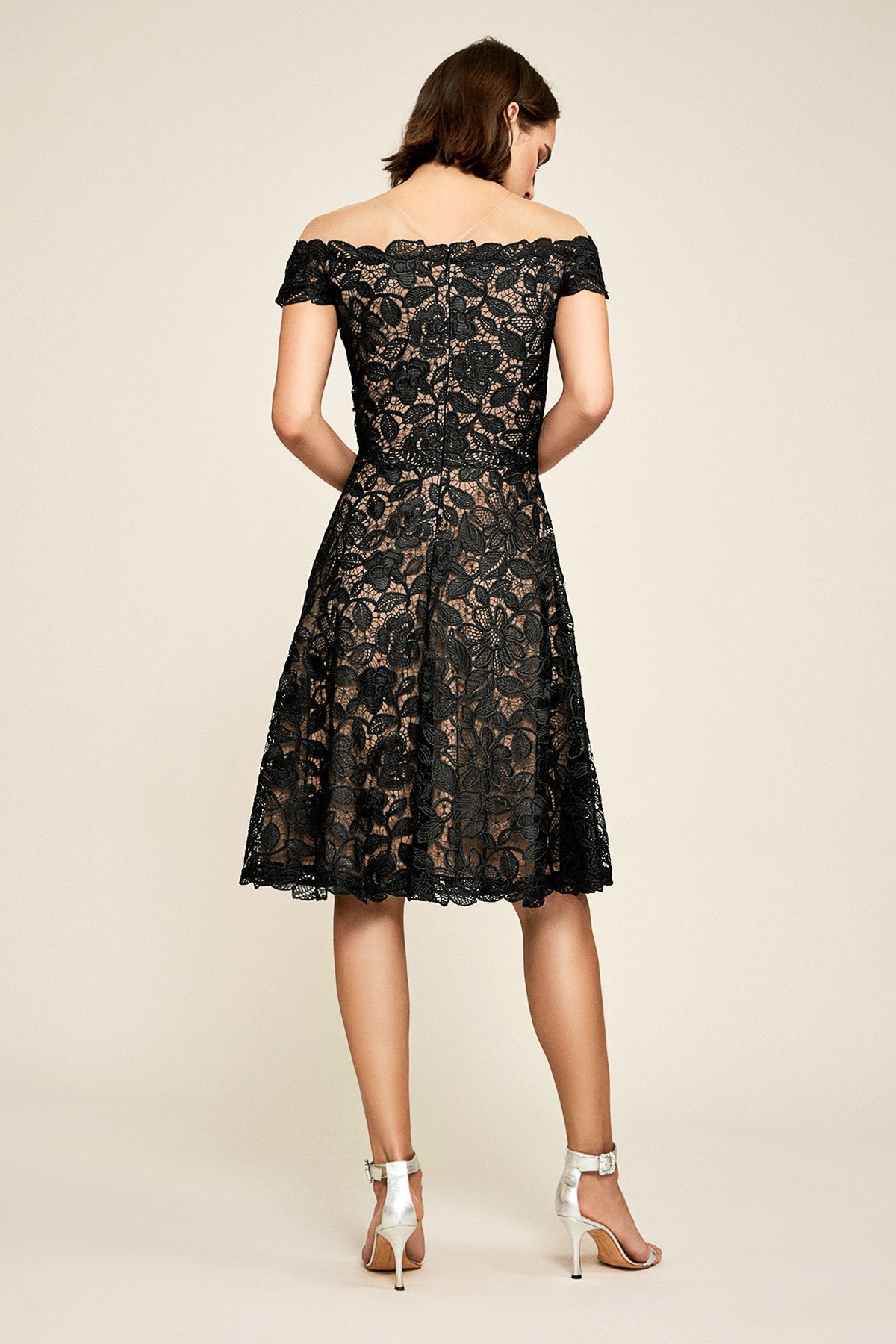 Tadashi Shoji - Elidi Off-The-Shoulder Lace Dress