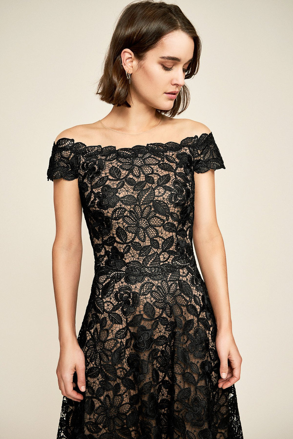 Tadashi Shoji - Elidi Off-The-Shoulder Lace Dress