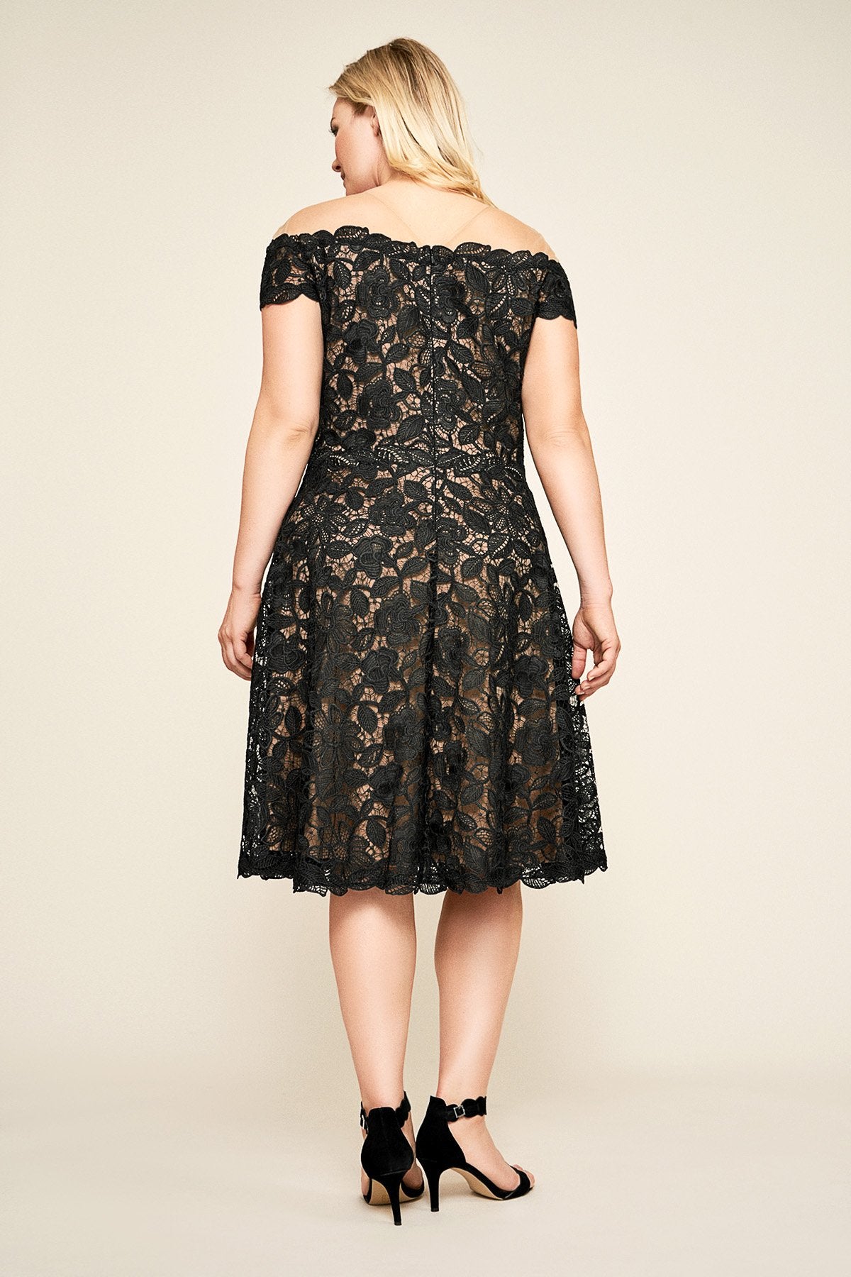 Elidi Off-The-Shoulder Lace Dress - PLUS SIZE