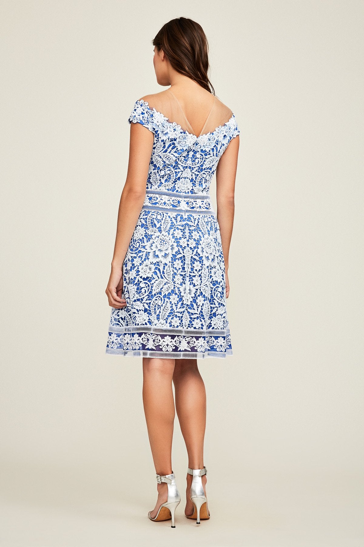 Tadashi Shoji - Miya Lace Cocktail Dress