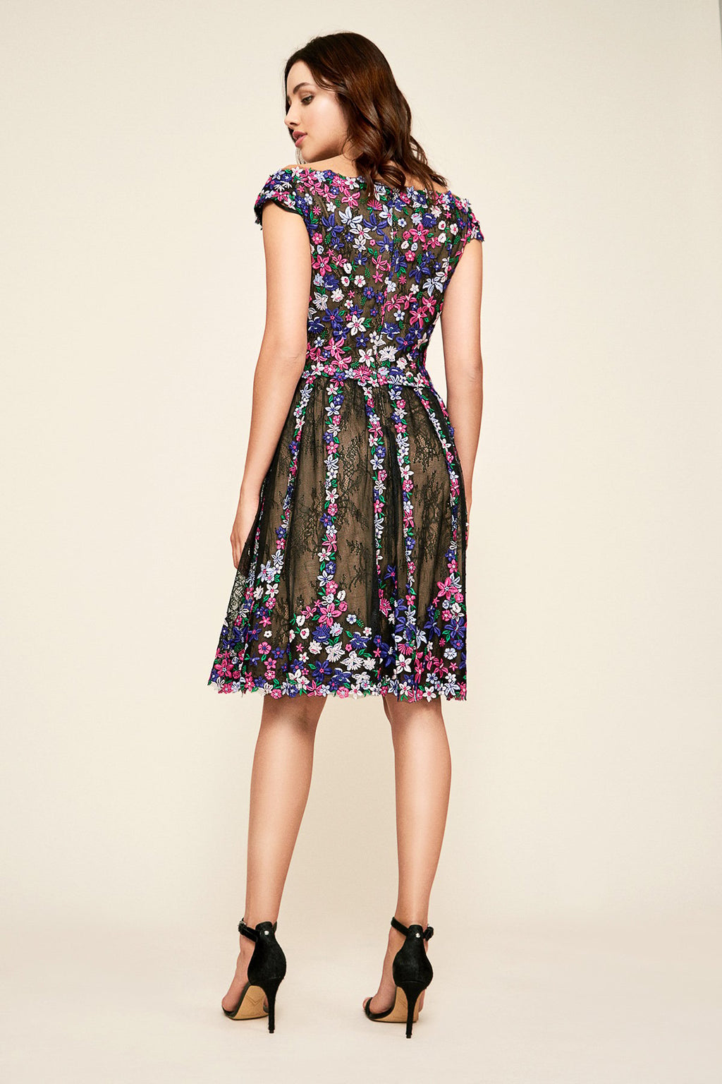 Tadashi Shoji - Bruna Off-The-Shoulder Floral Dress
