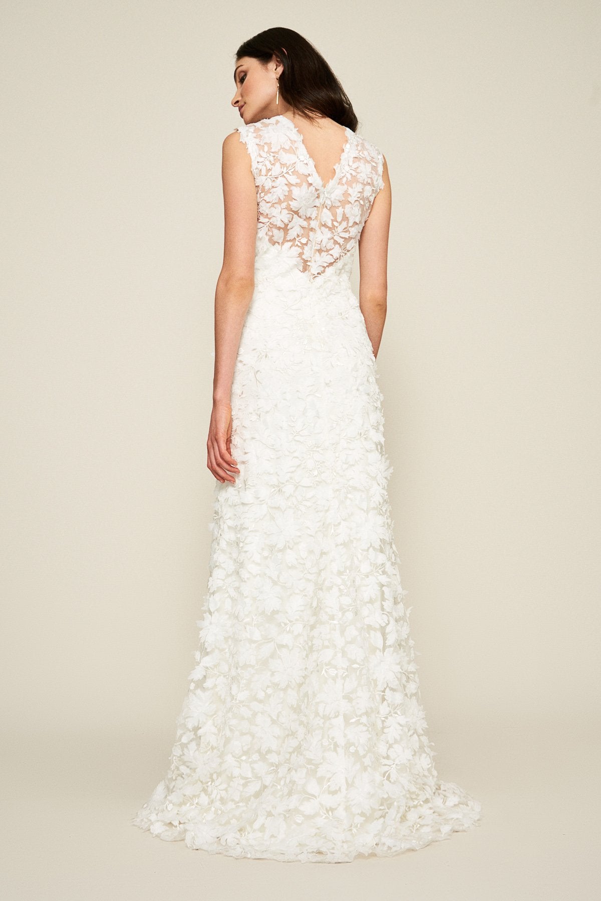 Tadashi Shoji - Nissi Sleeveless Floral Appliqu_ Gown