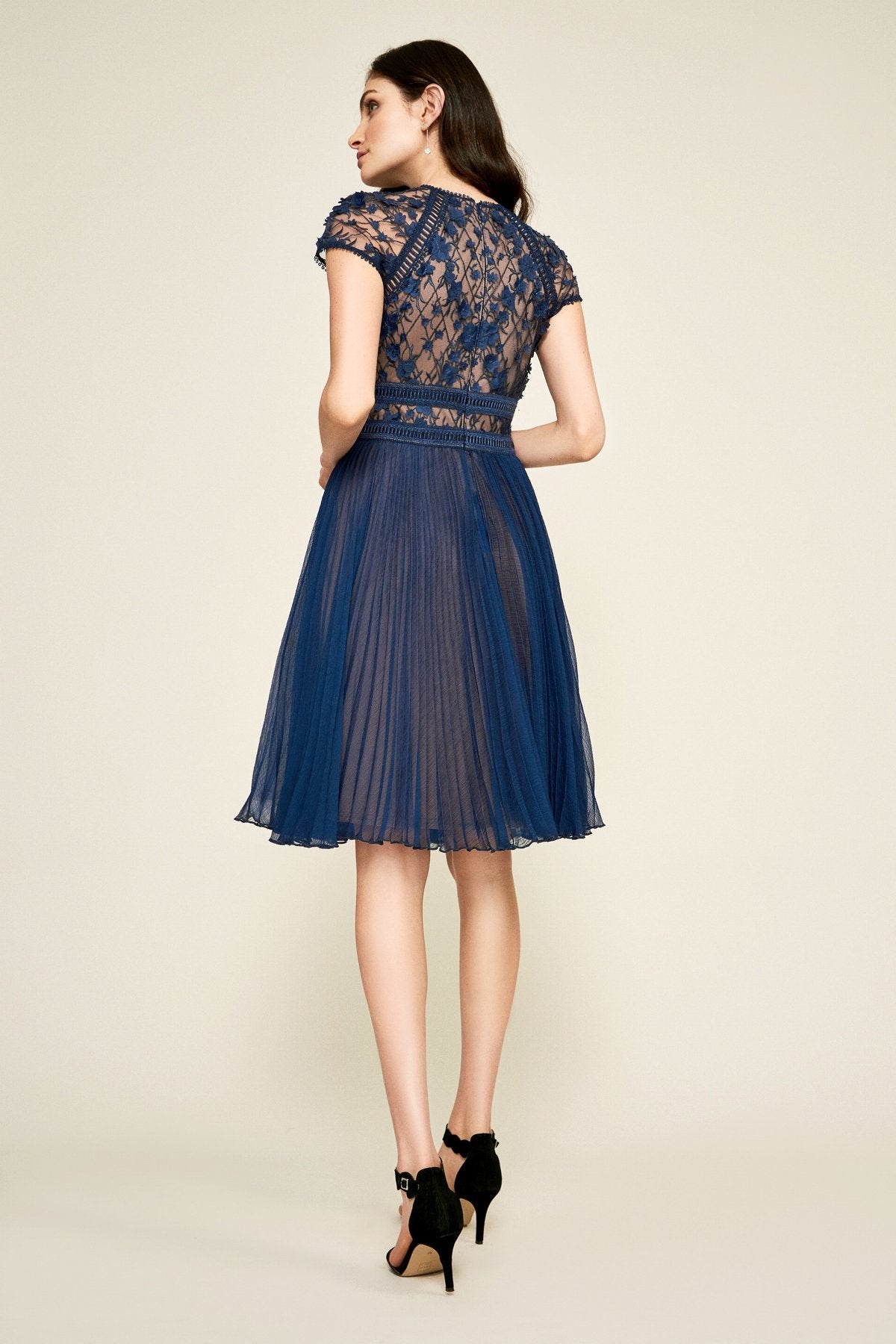 Tadashi Shoji - Zivan Flared Lace Dress