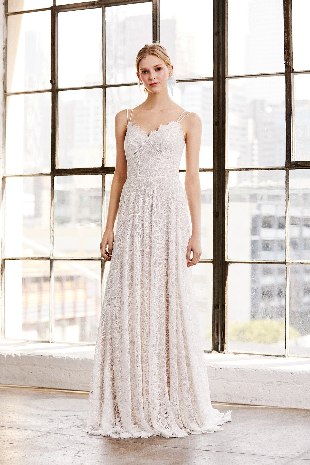 Tadashi Shoji - Roxas Strap Lace Gown