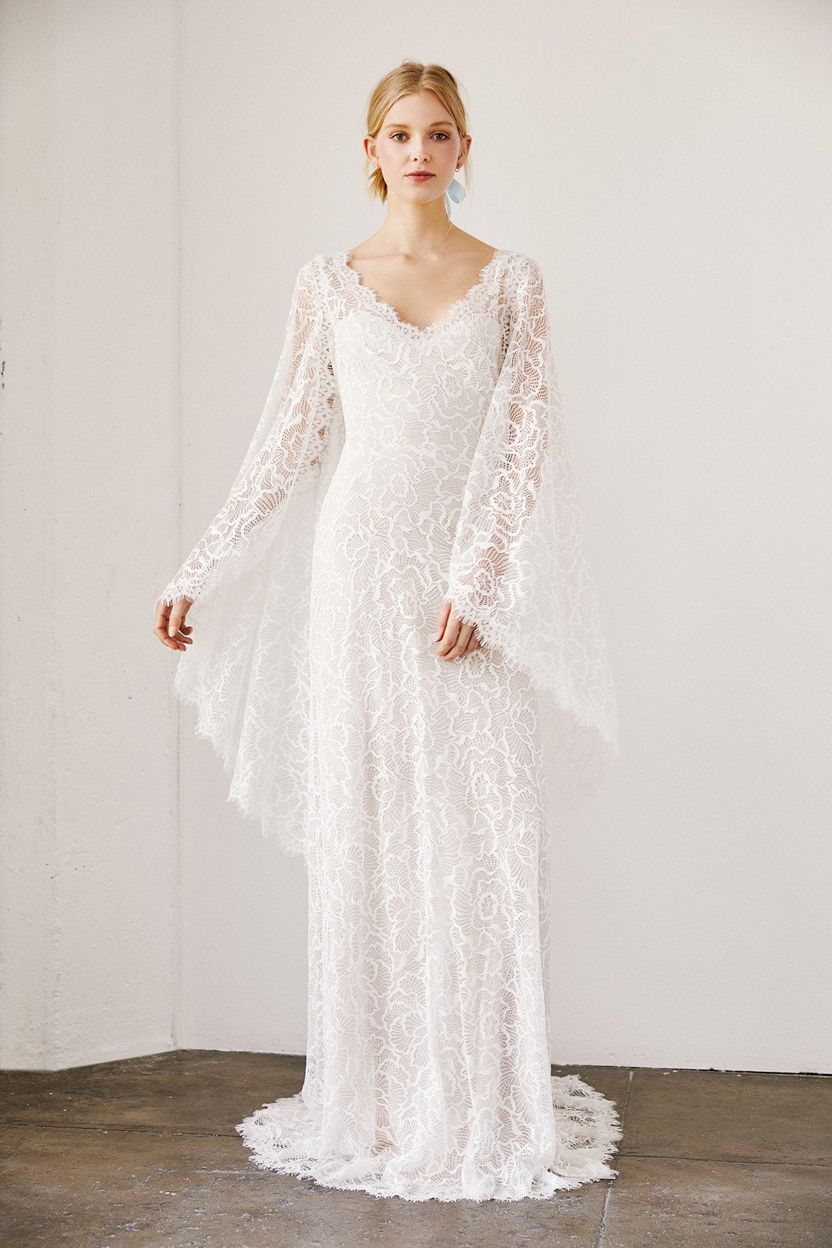 Tadashi Shoji - Dexter Lace Cape Gown