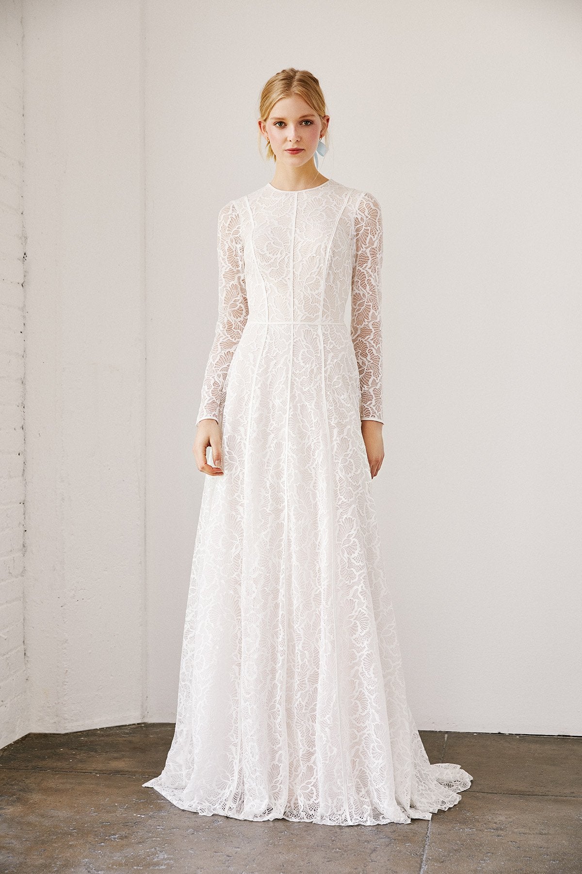 Tadashi Shoji - Raizel Long-Sleeve Lace Gown