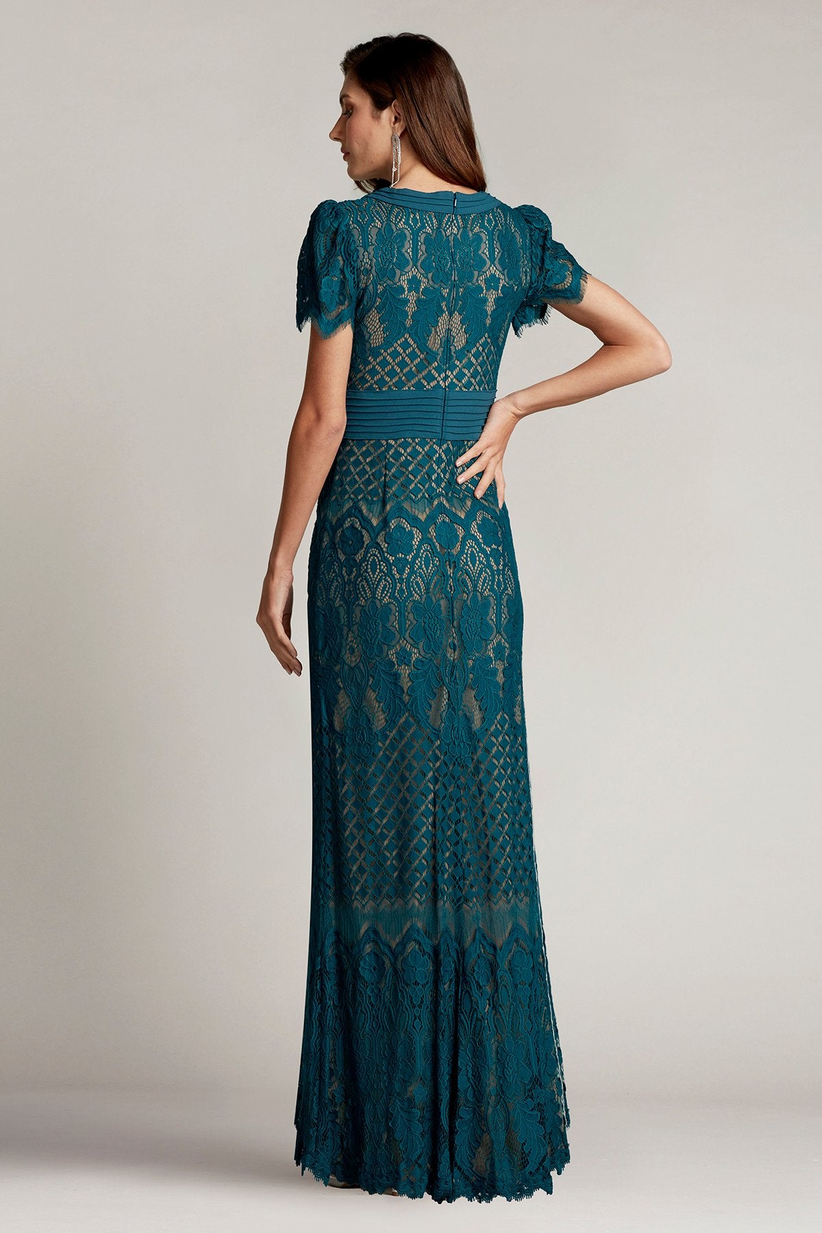 Dumin Lace Gown