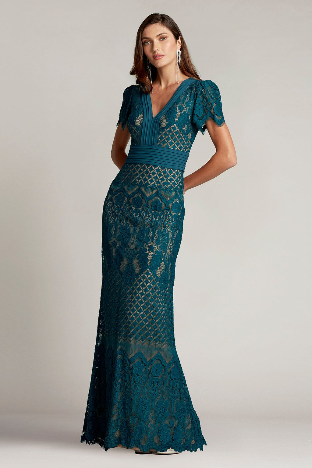 Dumin Lace Gown