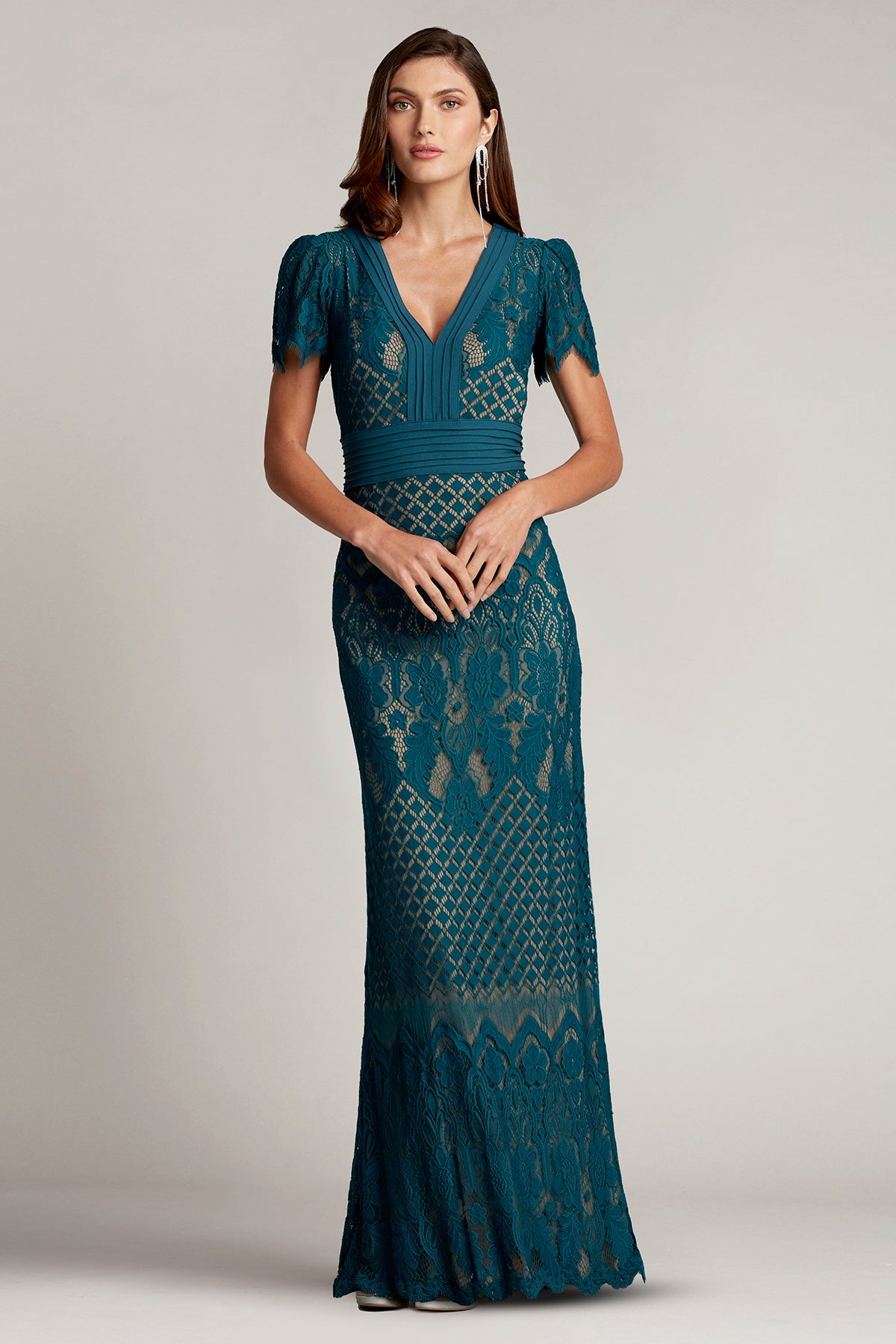 Dumin Lace Gown