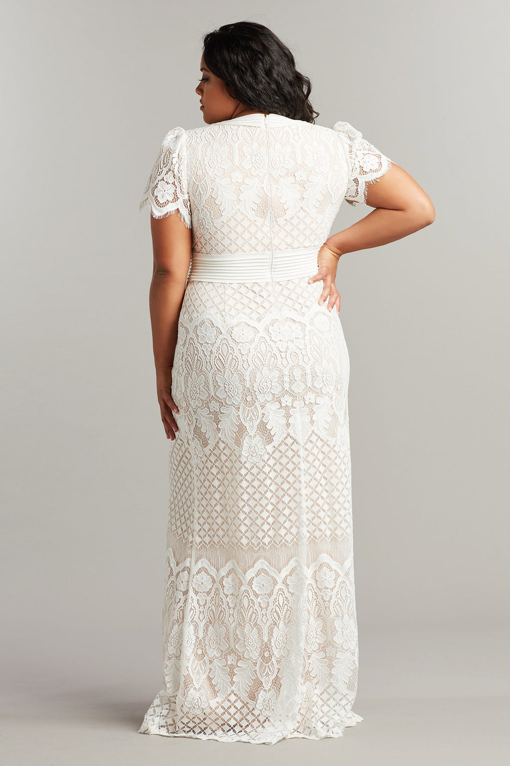 Dumin Lace Gown-PLUS SIZE