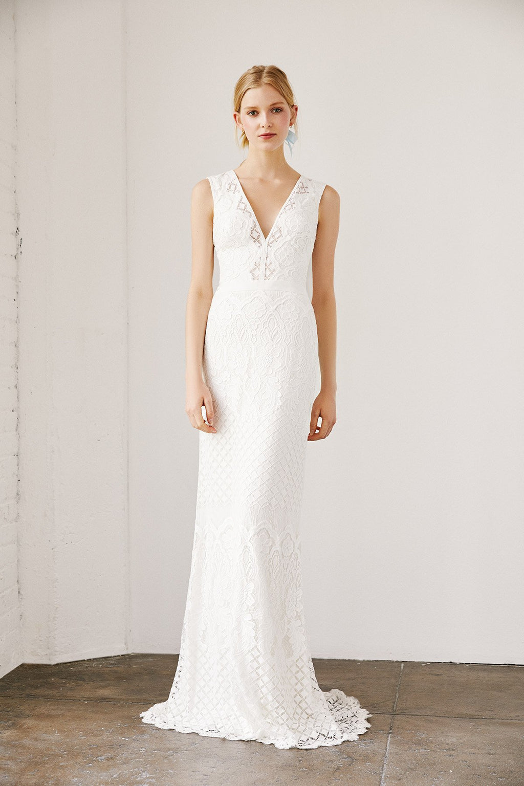 Tadashi Shoji - Austin V-Neck Lace Gown