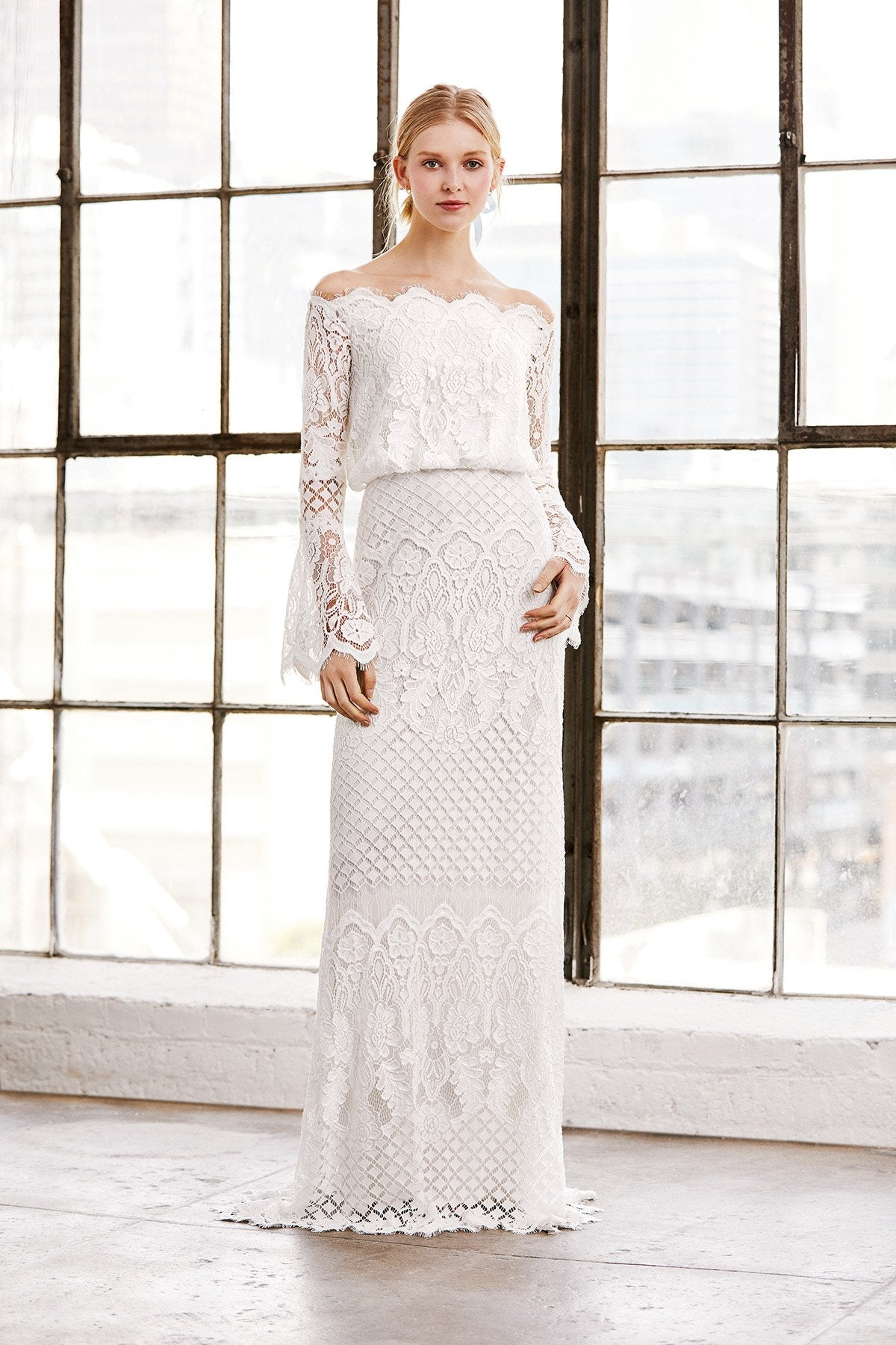 Tadashi Shoji - Izumi Bell Sleeve Off-The-Shoulder Lace Gown