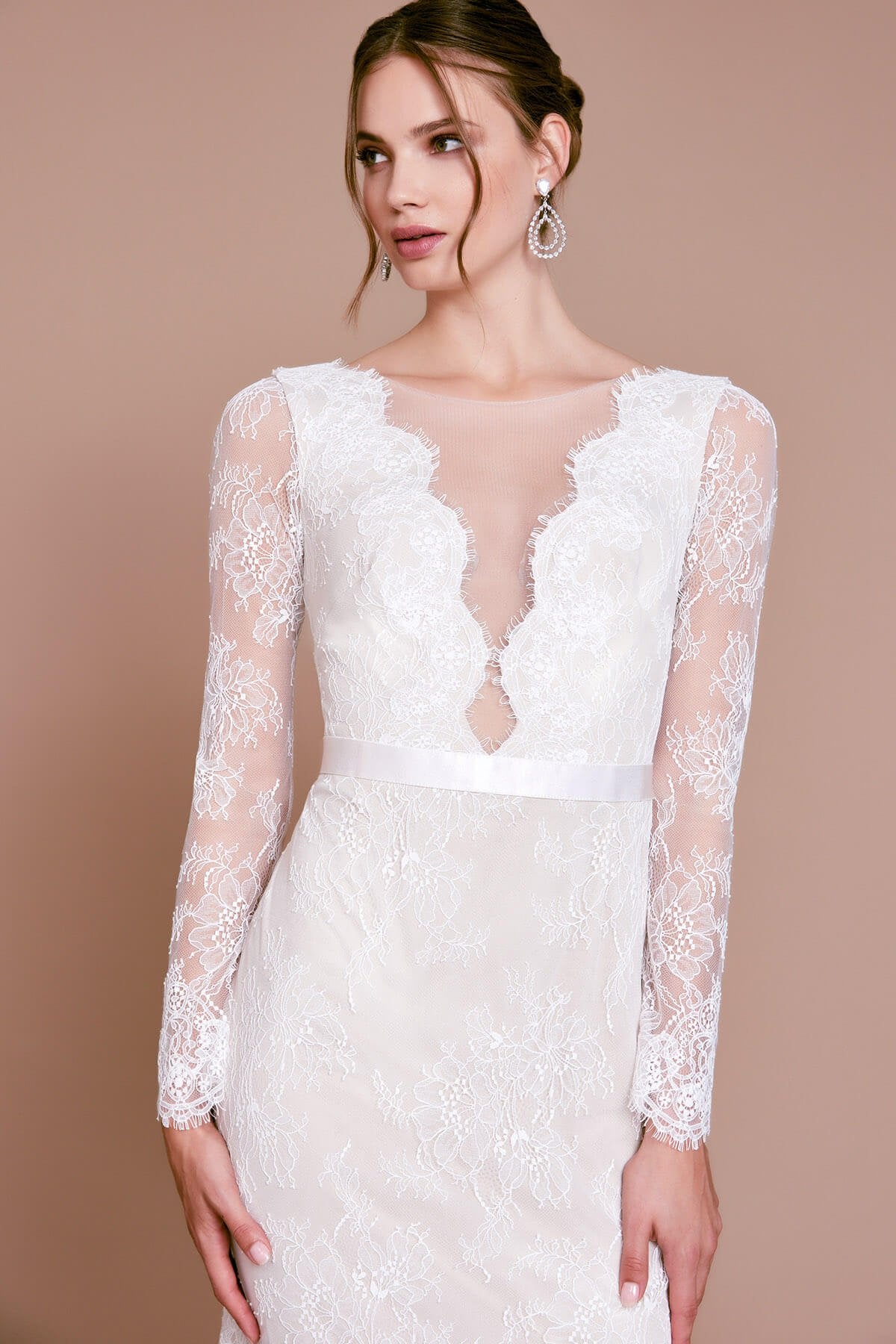Tadashi Shoji - Lenaya Chantilly Lace Long-Sleeve Gown