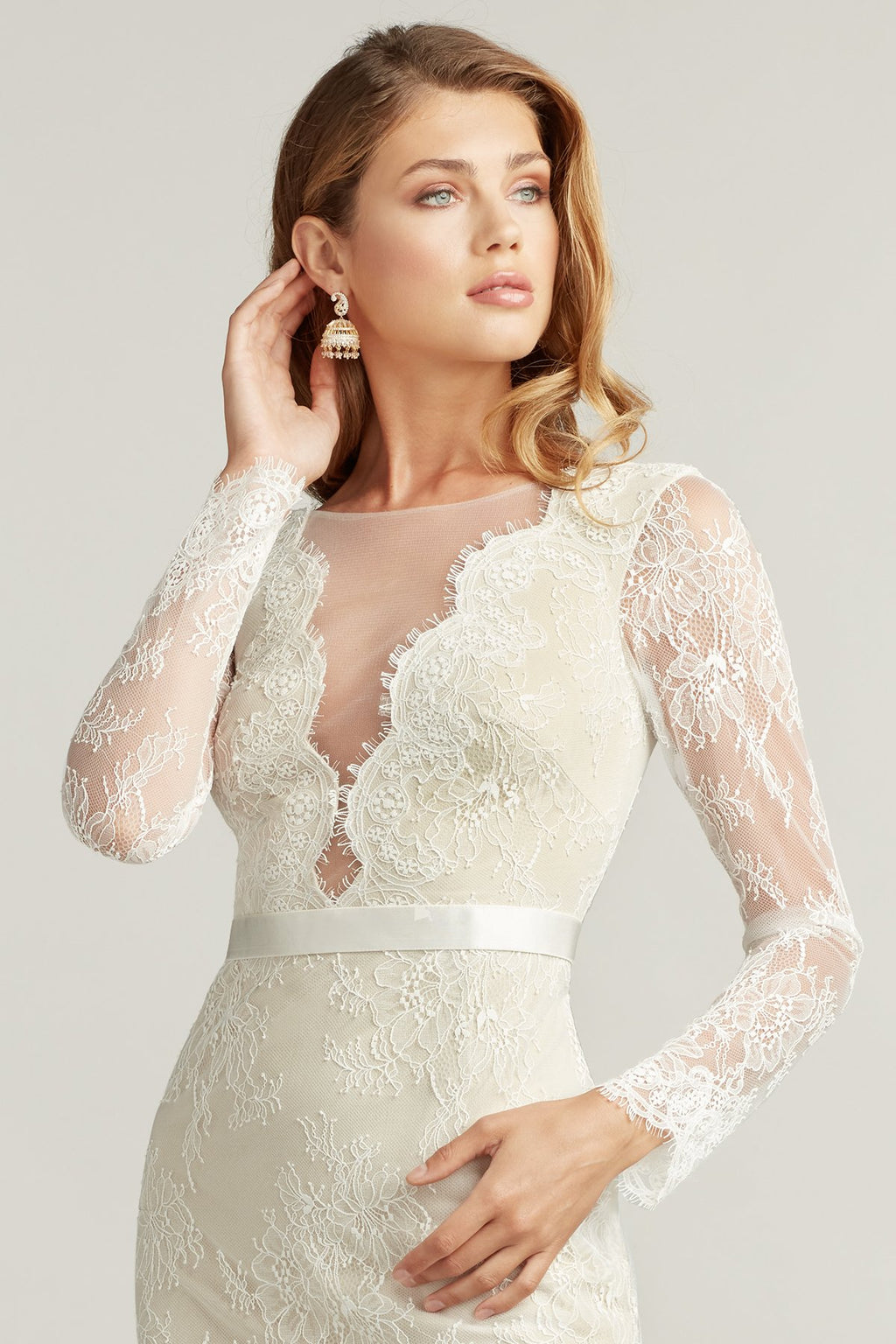 Lenaya Chantilly Lace Long-Sleeve Dress
