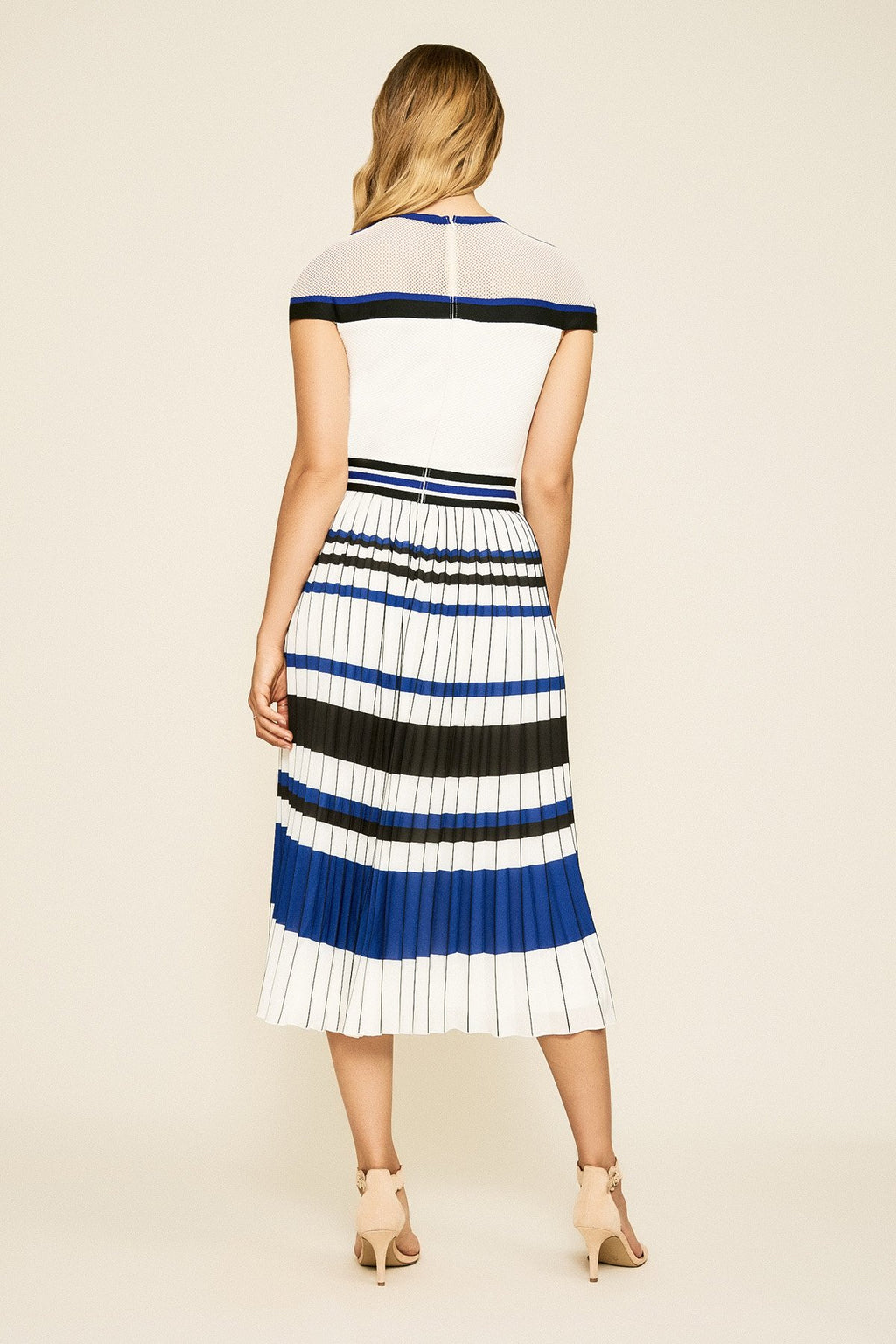 Tadashi Shoji - Vonn Pleated Crepe Tea-Length Dress