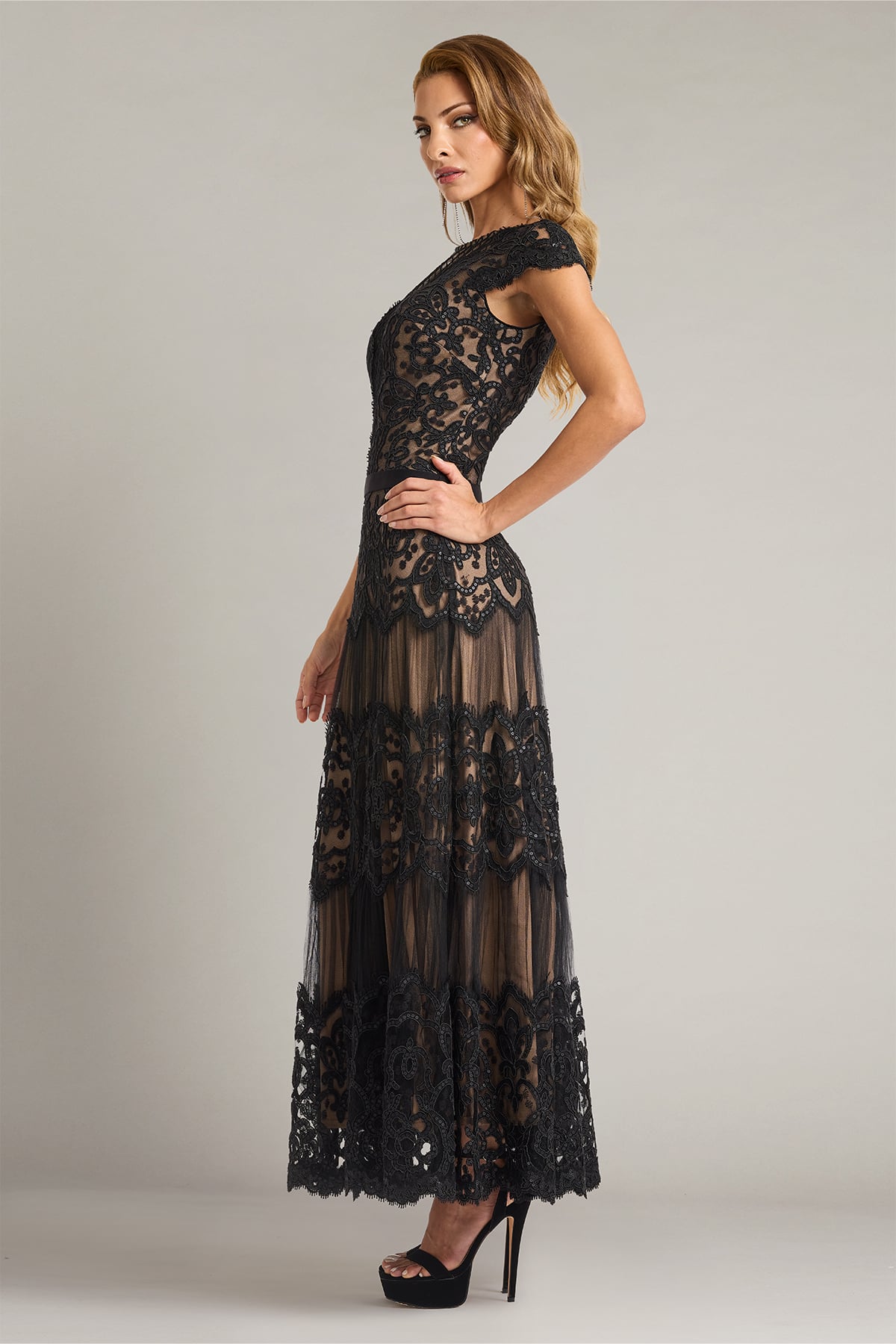Elzy Sequin Embroidered Tea-Length Dress
