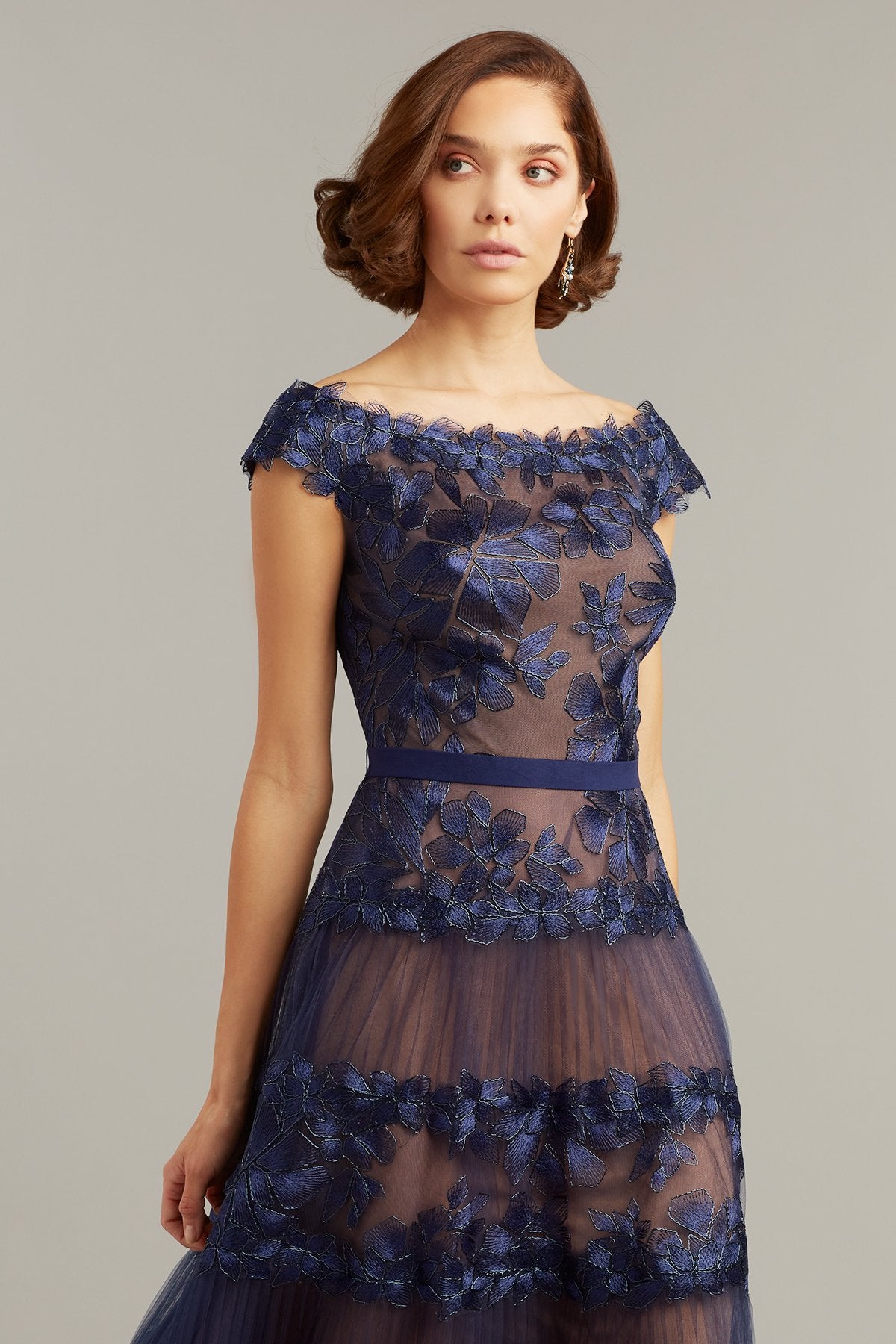 Tadashi Shoji - Adriane Floral Embroidered Tea-Length Dress