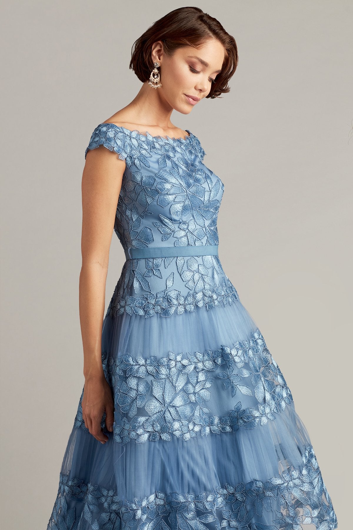 Adriane Floral Embroidered Tea-Length Dress – Tadashi Shoji