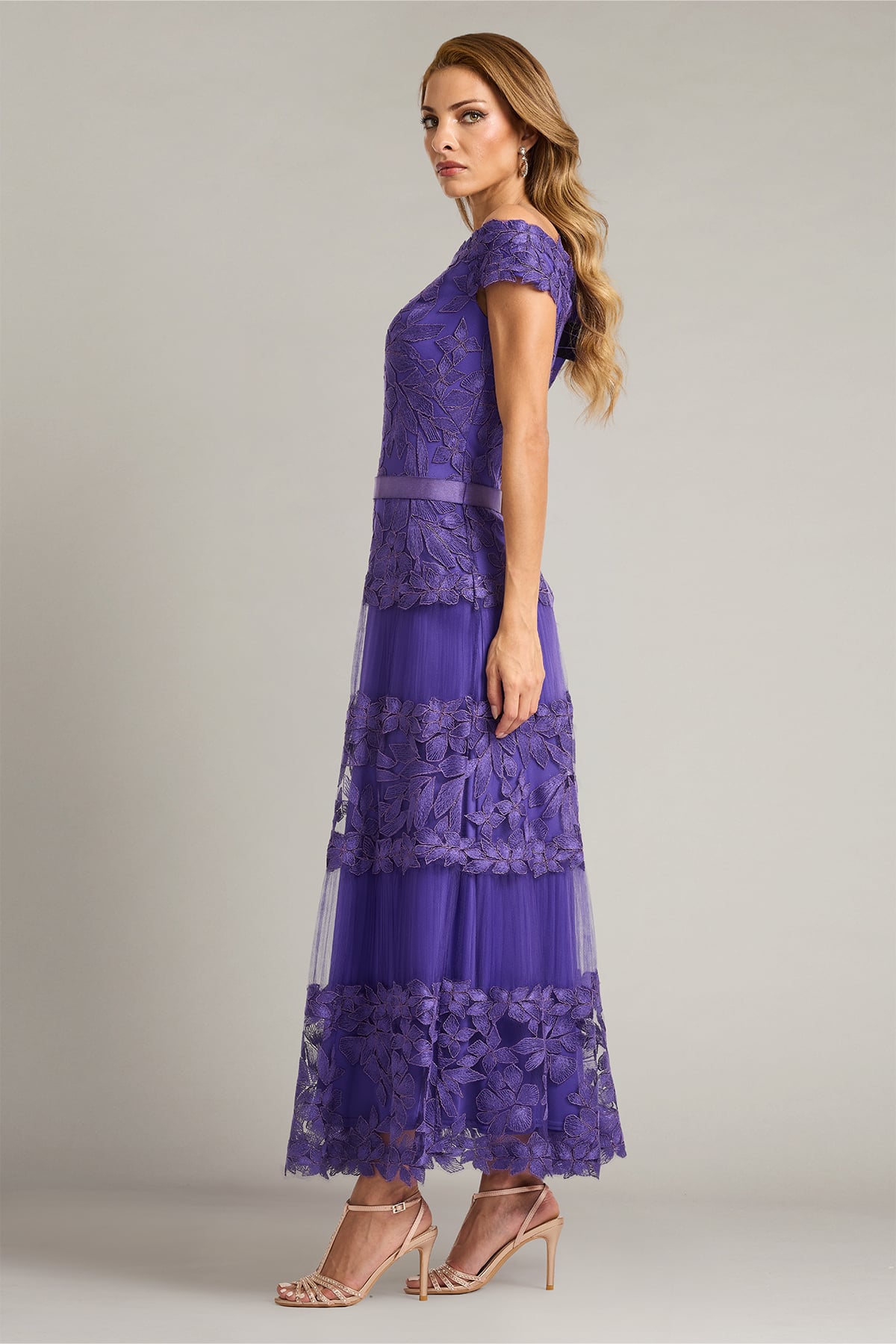 Adriane Floral Embroidered Tea-Length Dress – Tadashi Shoji