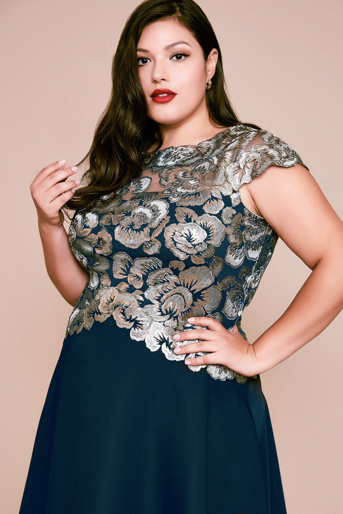Tadashi Shoji - Nerine Embroidered Crepe Dress - PLUS SIZE
