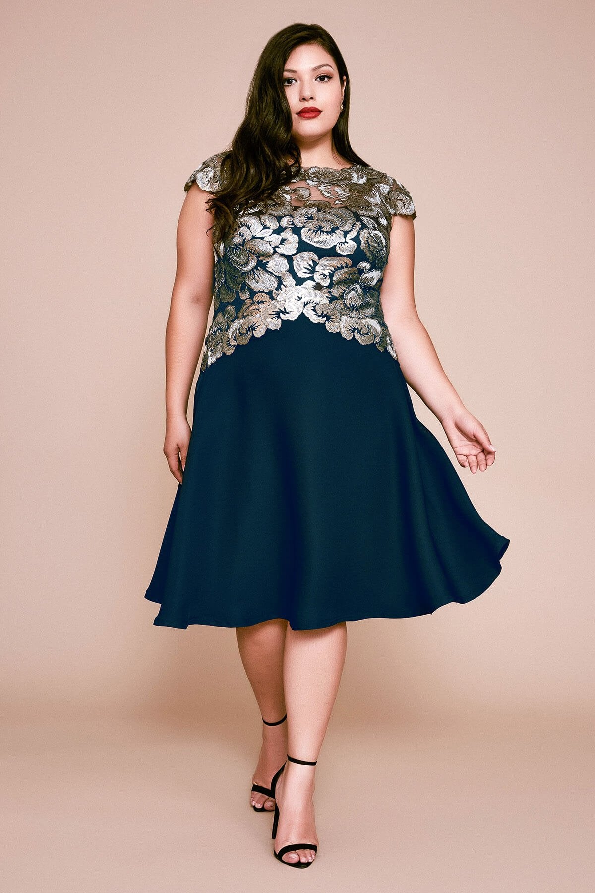 Tadashi Shoji - Nerine Embroidered Crepe Dress - PLUS SIZE