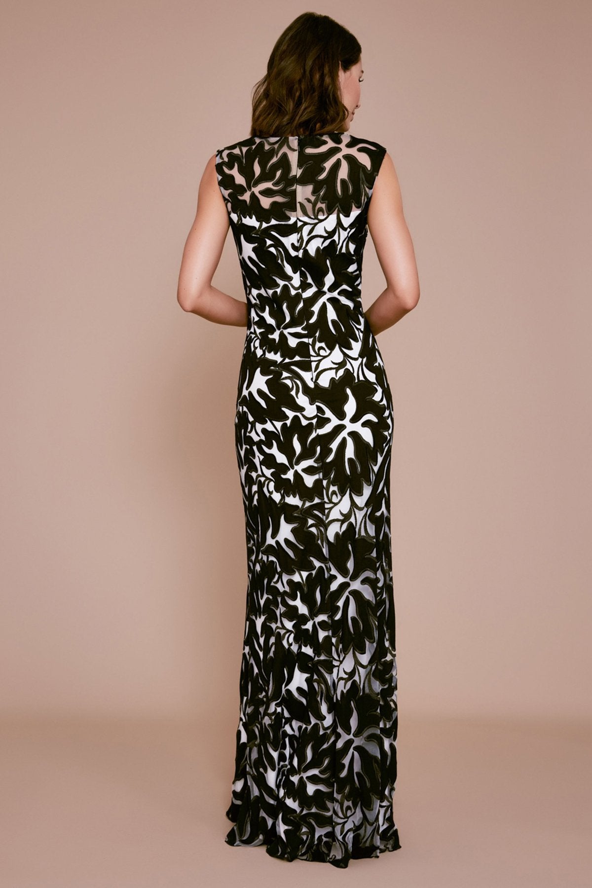 Tadashi Shoji - Napali Floral Applique Sleeveless Gown
