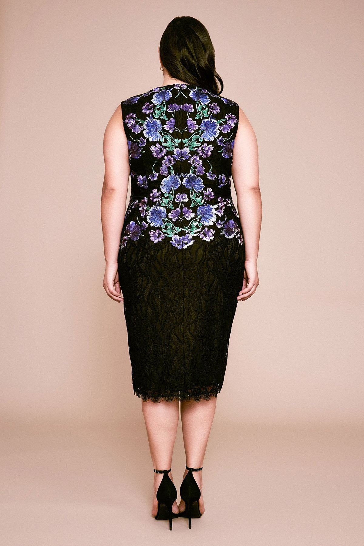 Tadashi Shoji - Samar Floral Embroidered Lace Dress - PLUS SIZE