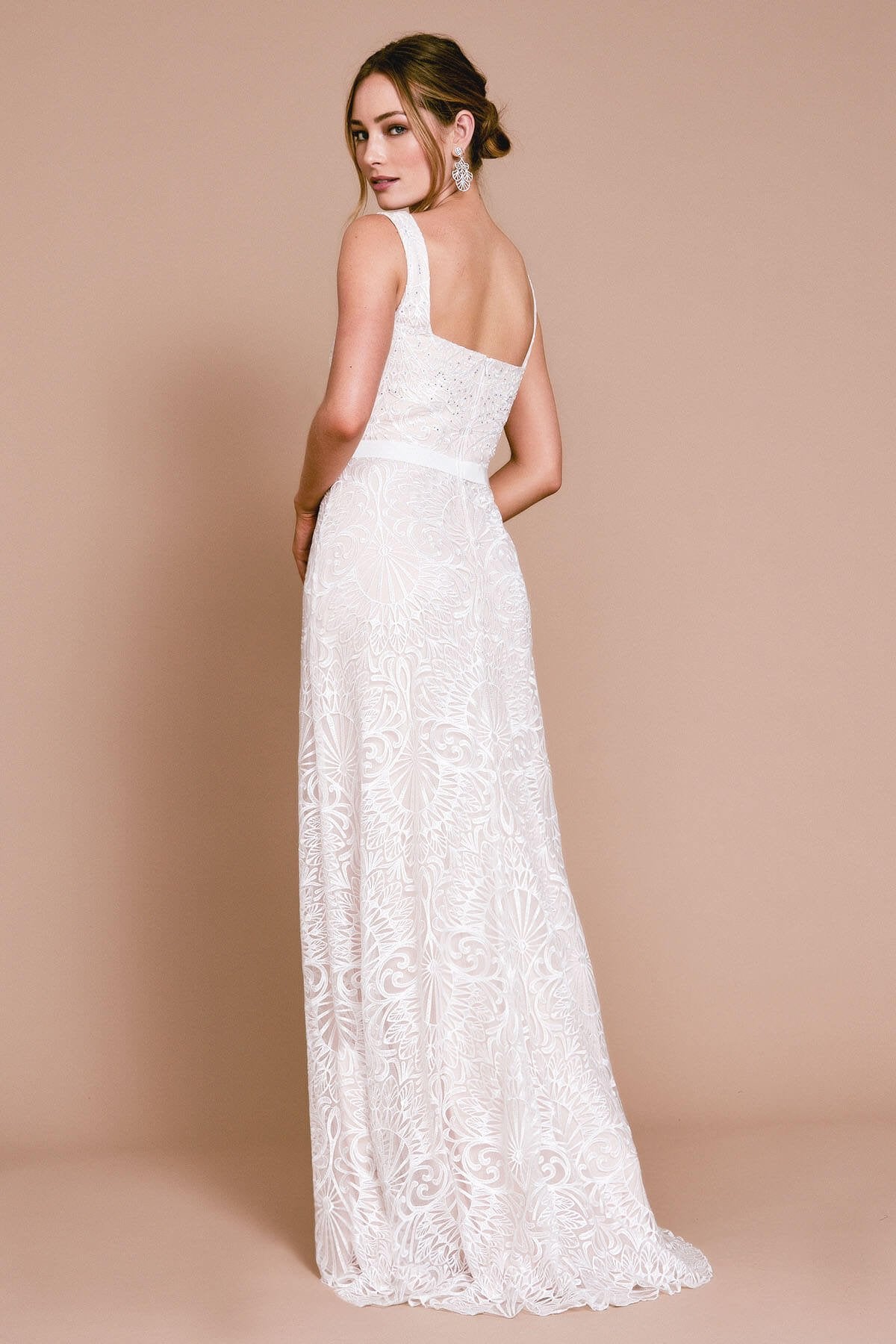 XENA SLEEVELESS A-LINE GOWN