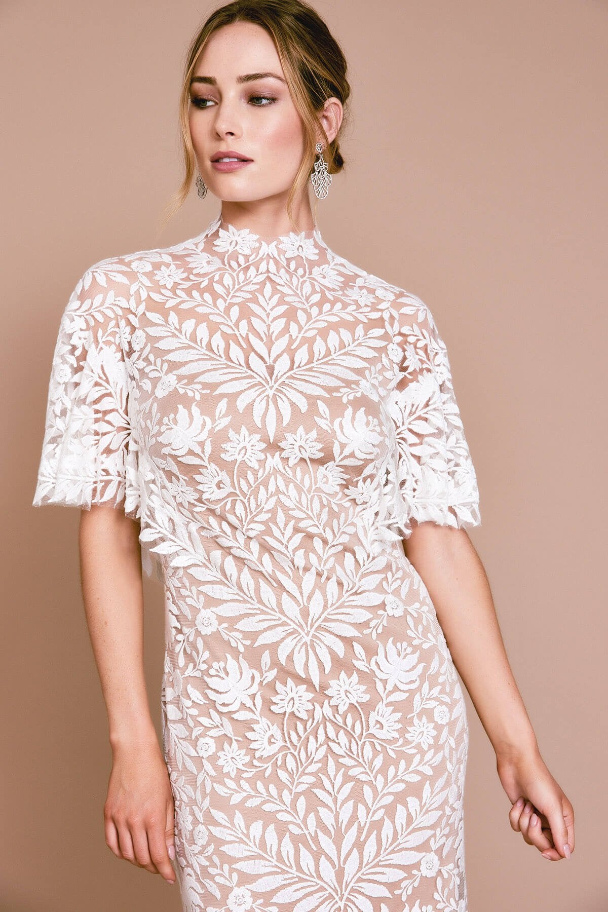 GLINDA HIGH NECK GOWN