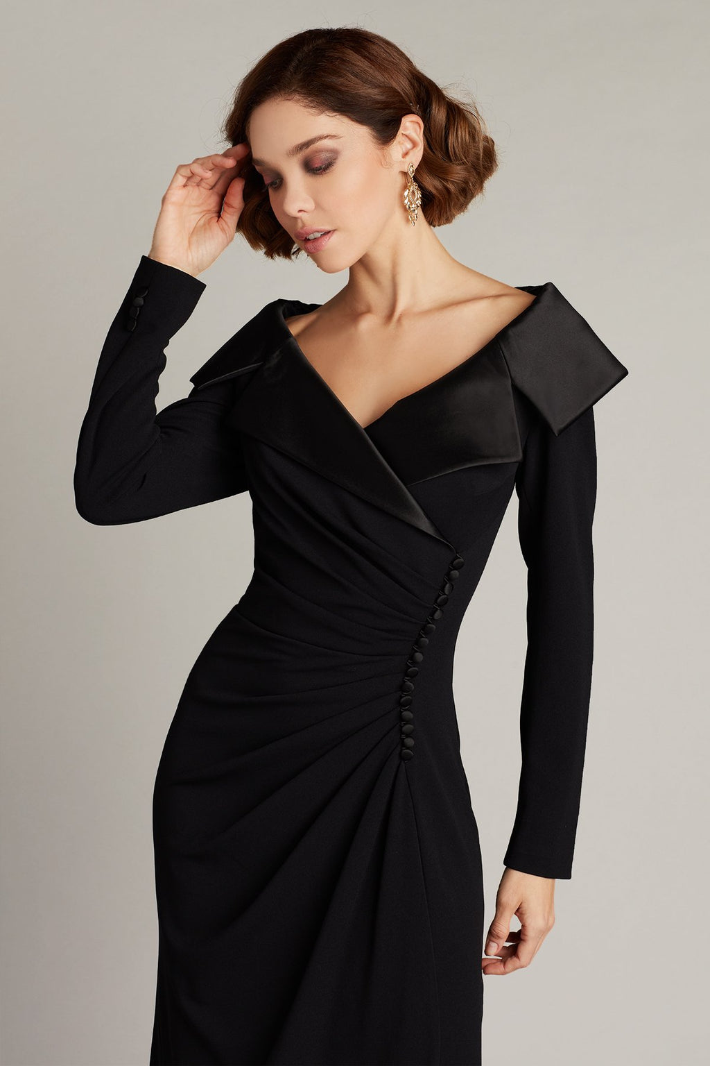 Inizio Shawl Collar Gown