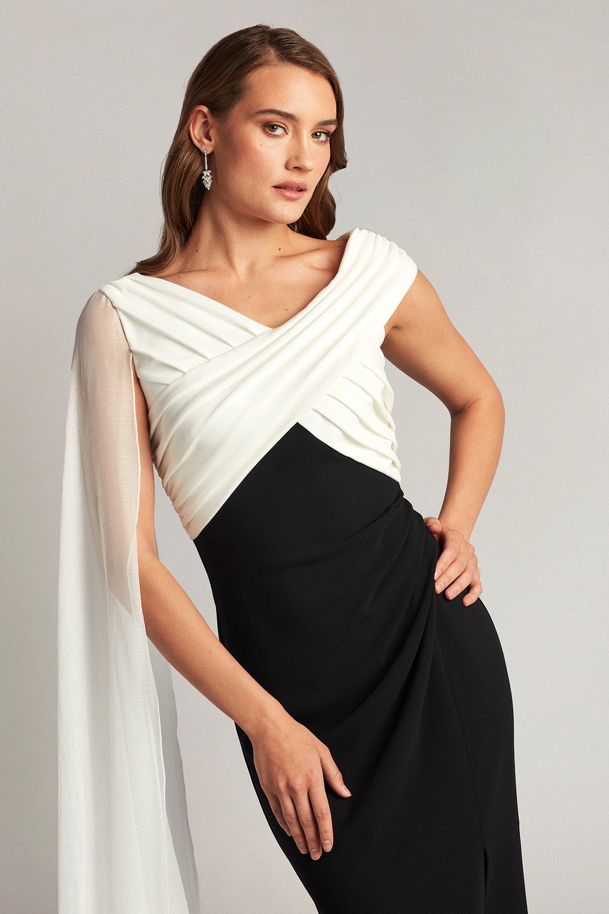 Kulman Cape-Sleeve Gown