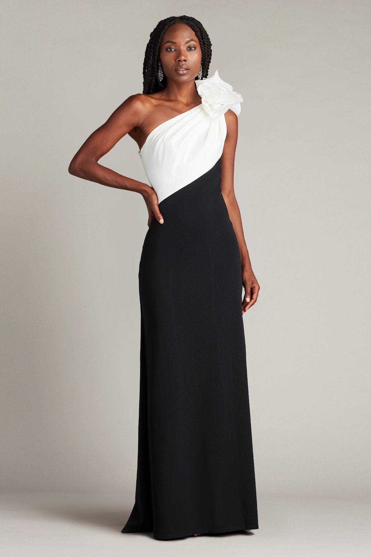 Korra One-Shoulder Contrast Gown