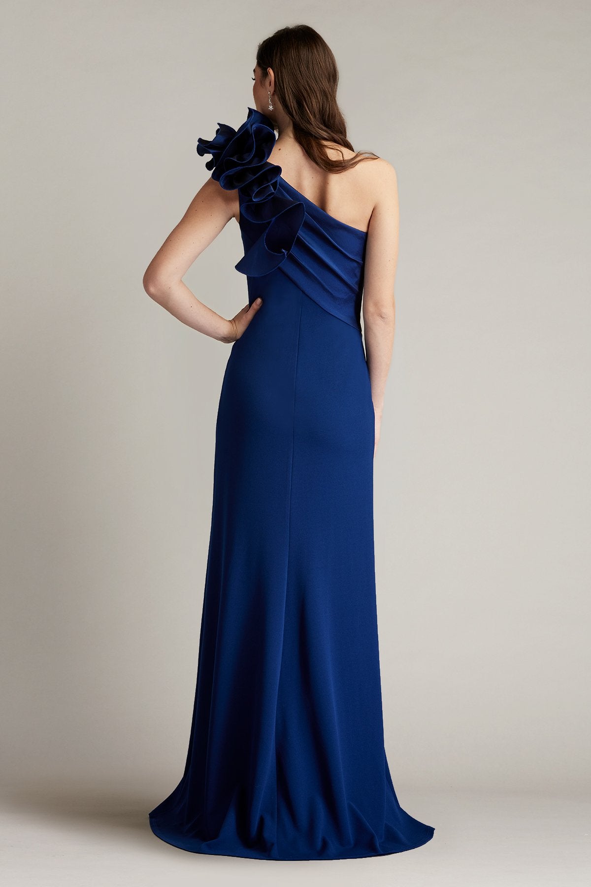 Korra One-Shoulder Contrast Gown NAVY – Tadashi Shoji Official