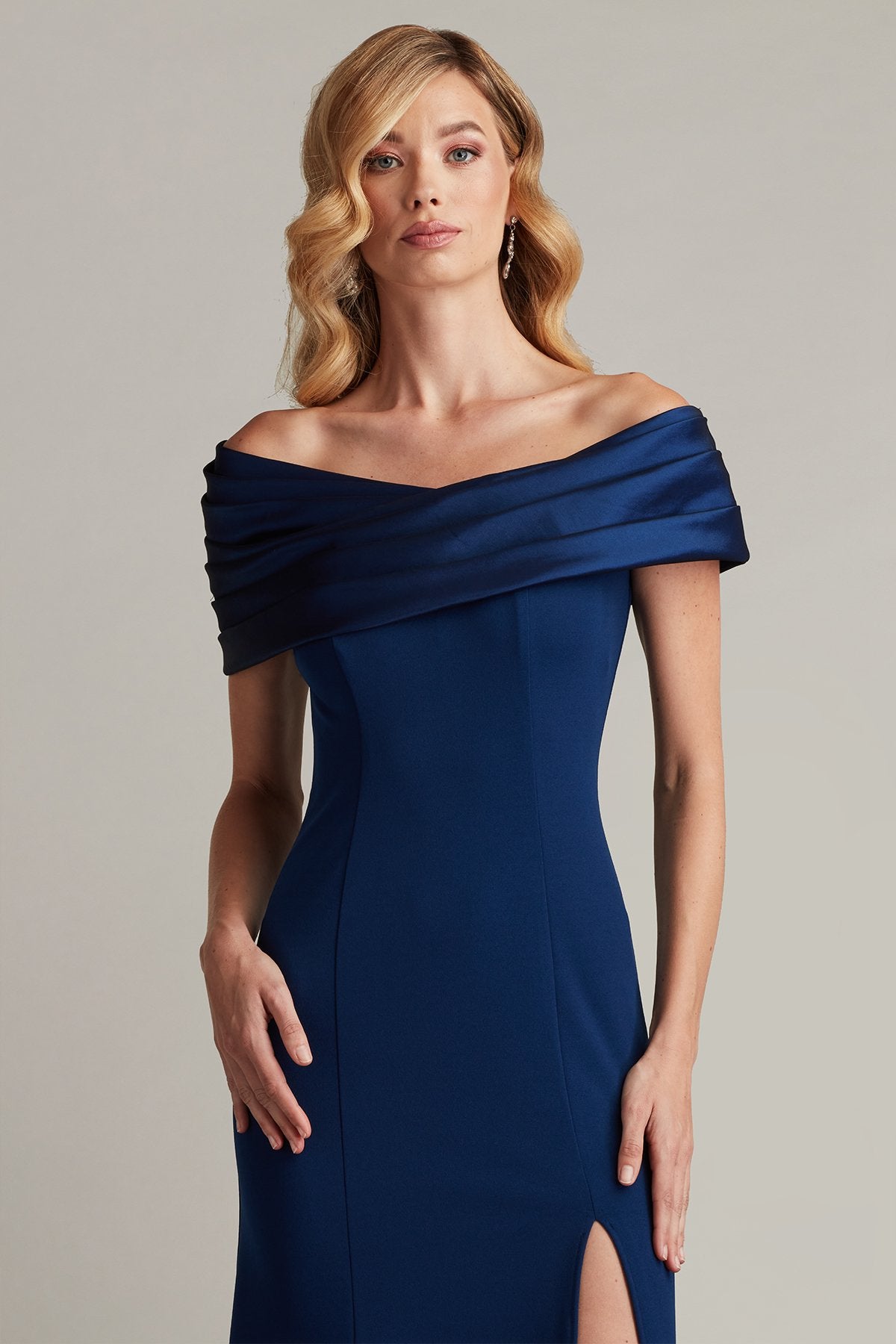 Dalton Two-Tone Off-Shoulder Gown NAVY – Tadashi Shoji Official Dalton Two-Tone Off-Shoulder Gown NAVY – Tadashi Shoji Official