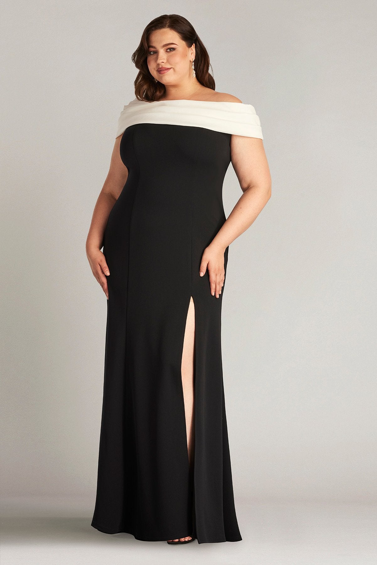 Dalton Two-Tone Off-Shoulder Gown- PLUS SIZE – Tadashi Shoji