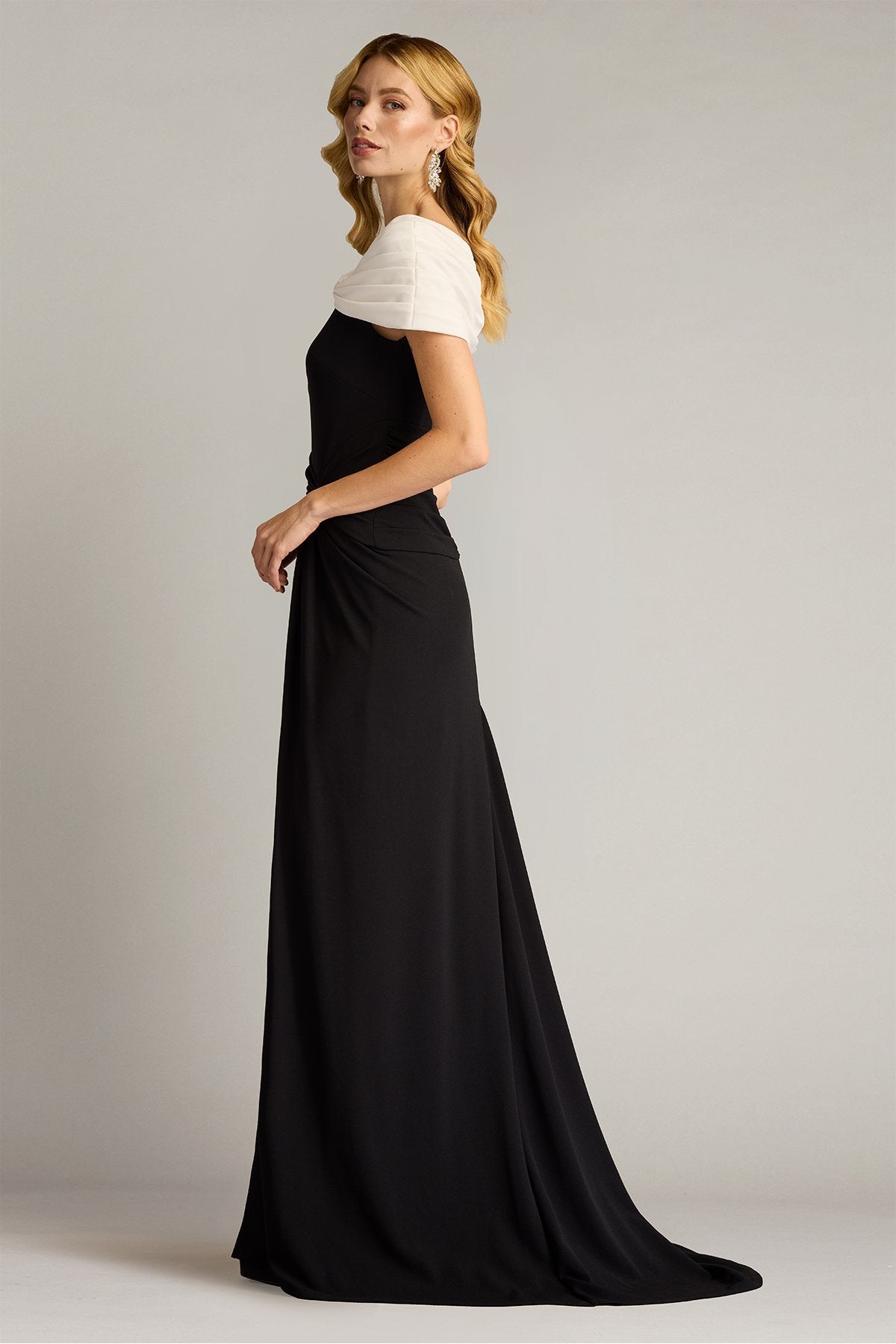 blue floral dresses Light Lace A Line Prom Off the Shoulder Ruffled Lo Dark Green Quince Dress Size:S (EU 34) Ascend